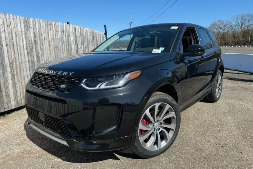 2025 Land Rover Discovery Sport S photo 1