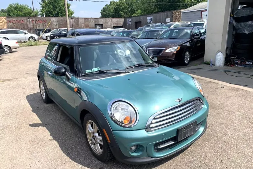 2012 Mini Cooper Hardtop photo 1