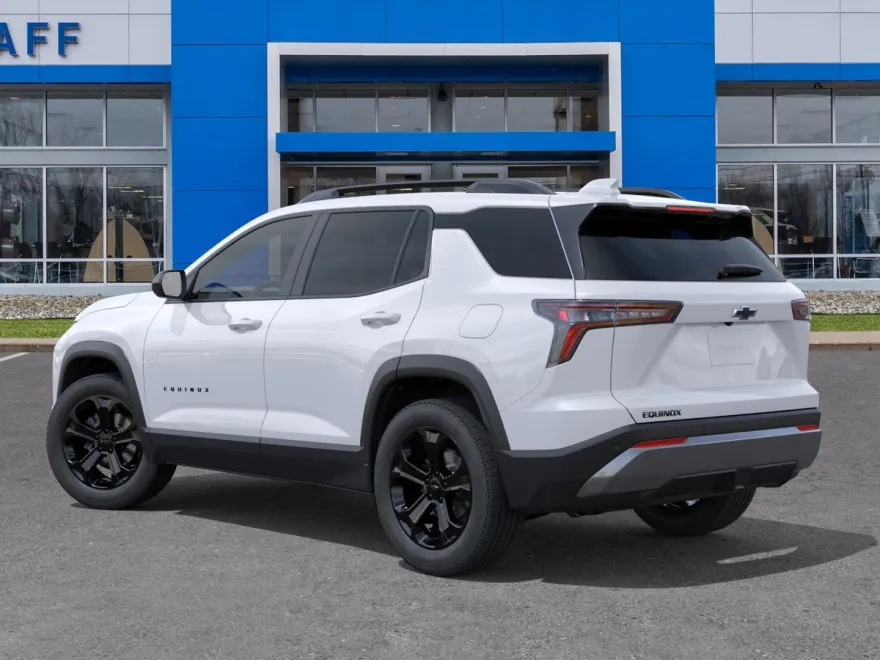 2026 Chevrolet Equinox LT photo 1