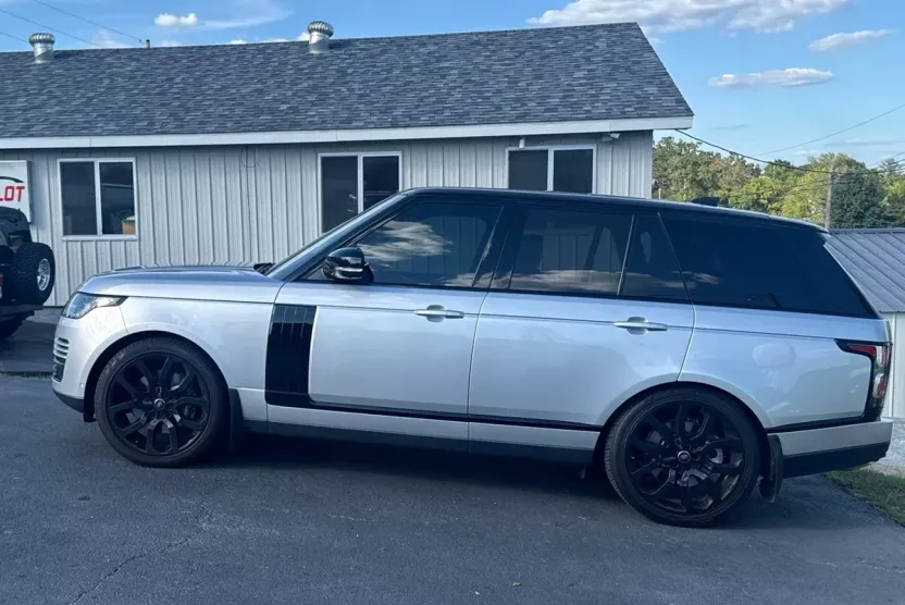 2020 Land Rover Range Rover HSE photo 1