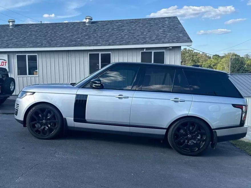 2020 Land Rover Range Rover HSE photo 1