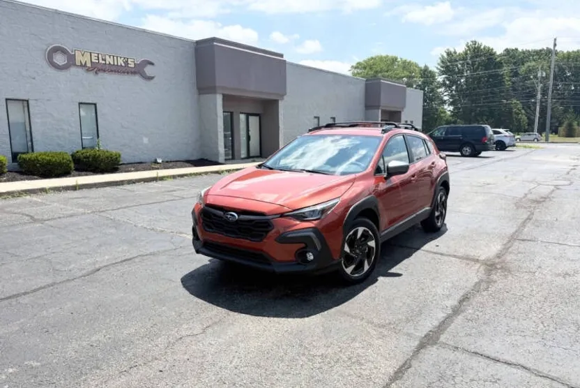 2024 Subaru Crosstrek Limited photo 1