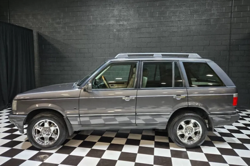 2002 Land Rover Range Rover Feature Specification 2 photo 1