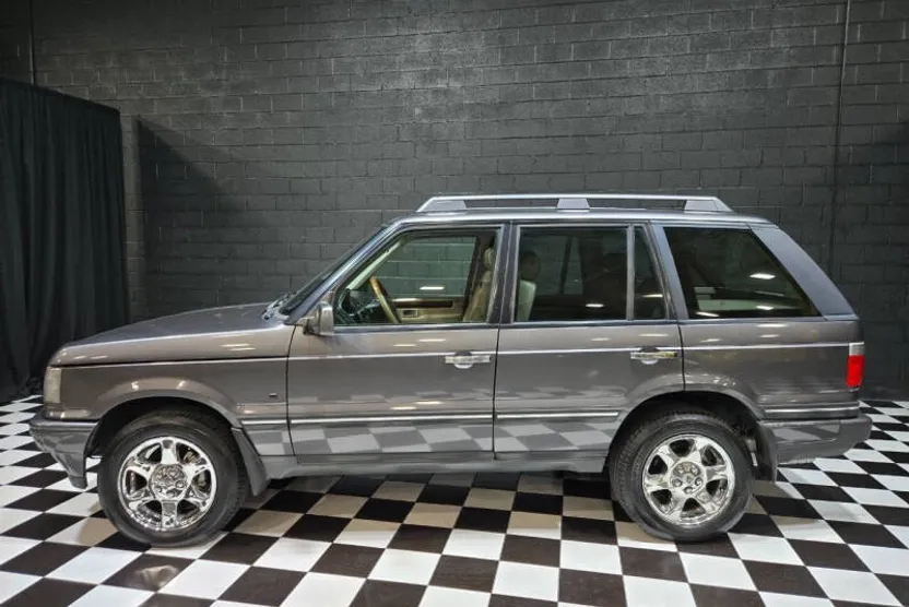 2002 Land Rover Range Rover Feature Specification 2 photo 1