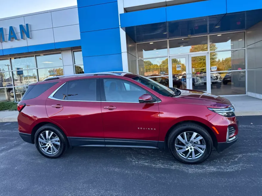 2023 Chevrolet Equinox Premier photo 1