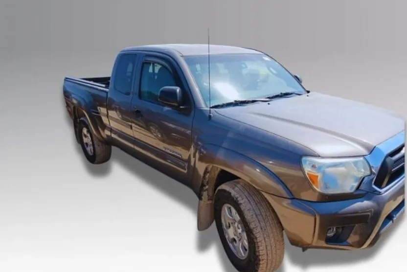 2013 Toyota Tacoma photo 1