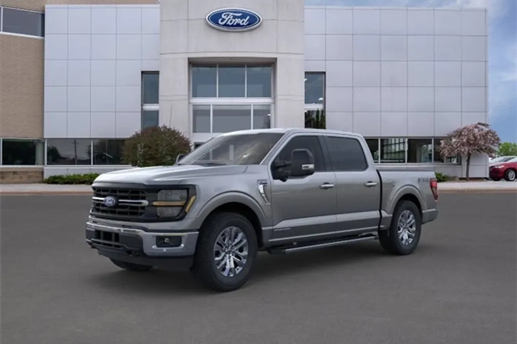 2025 Ford F-150 XLT photo 1