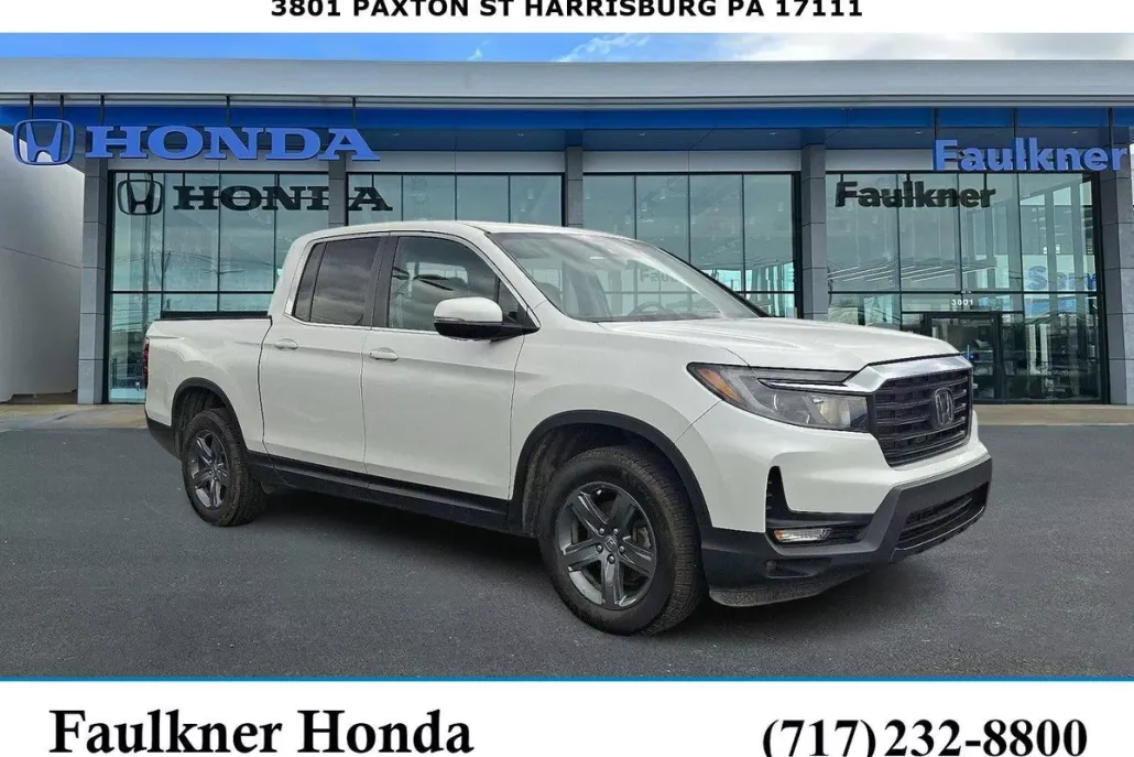 2023 Honda Ridgeline Sport photo 1