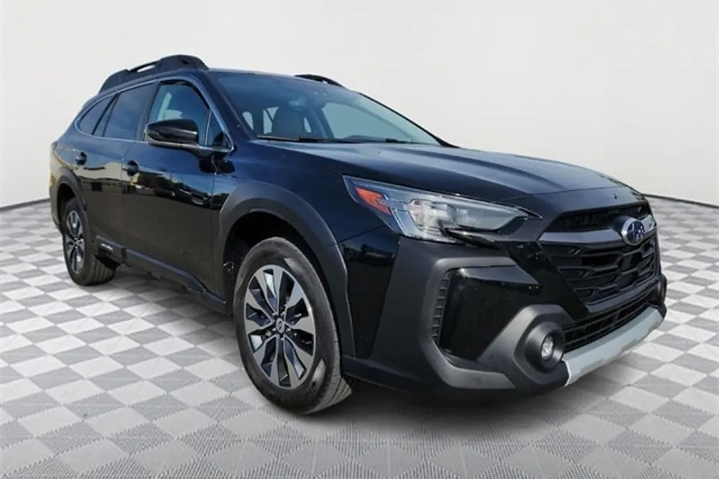 2023 Subaru Outback Limited photo 1