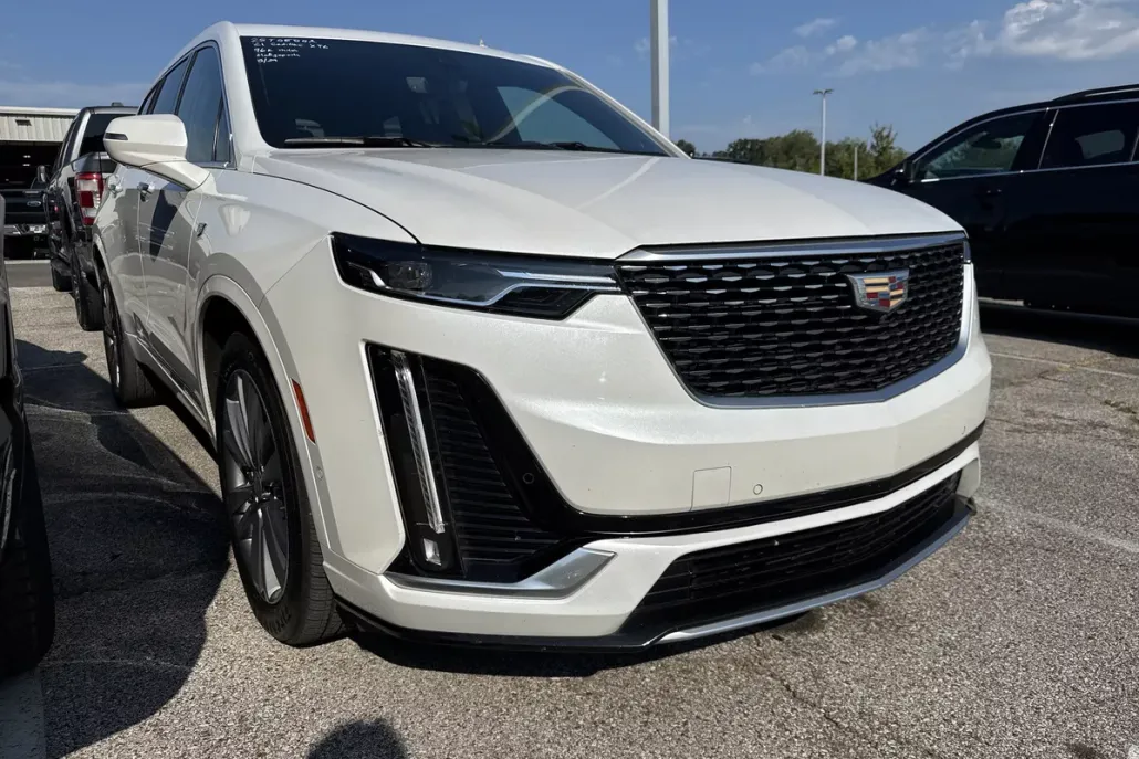 2021 Cadillac XT6 Premium Luxury photo 1