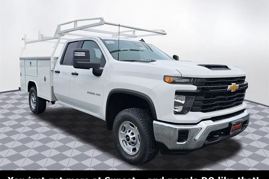 2025 Chevrolet Silverado 2500HD photo 1