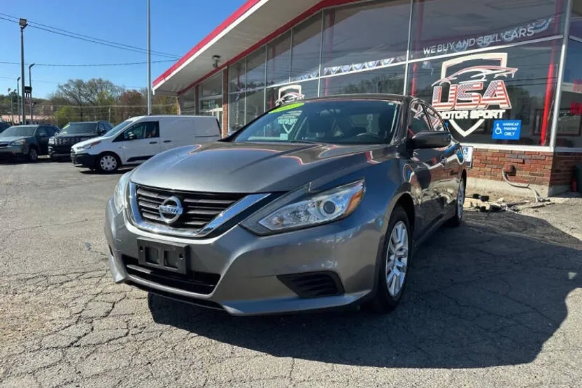 2016 Nissan Altima 2.5 S photo 1