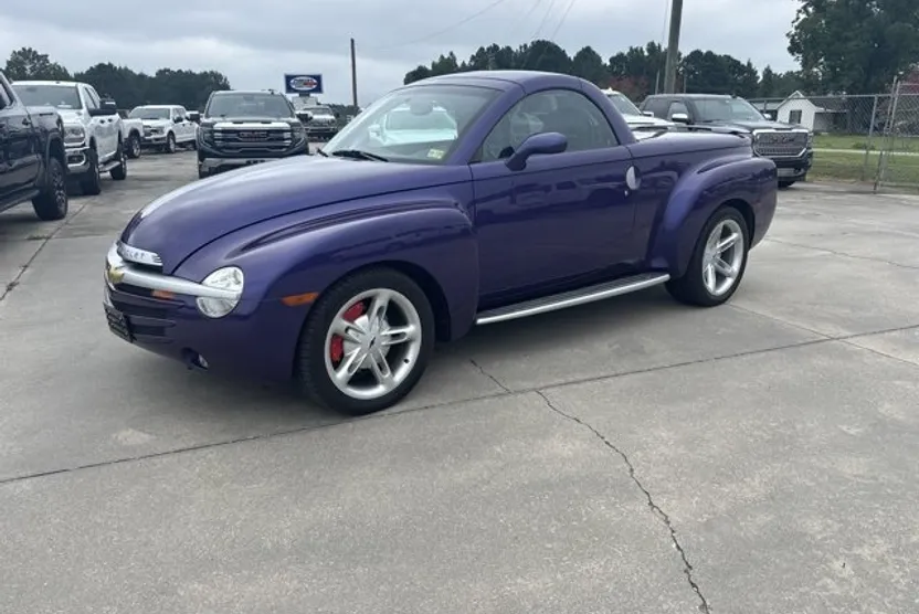 2004 Chevrolet SSR photo 1