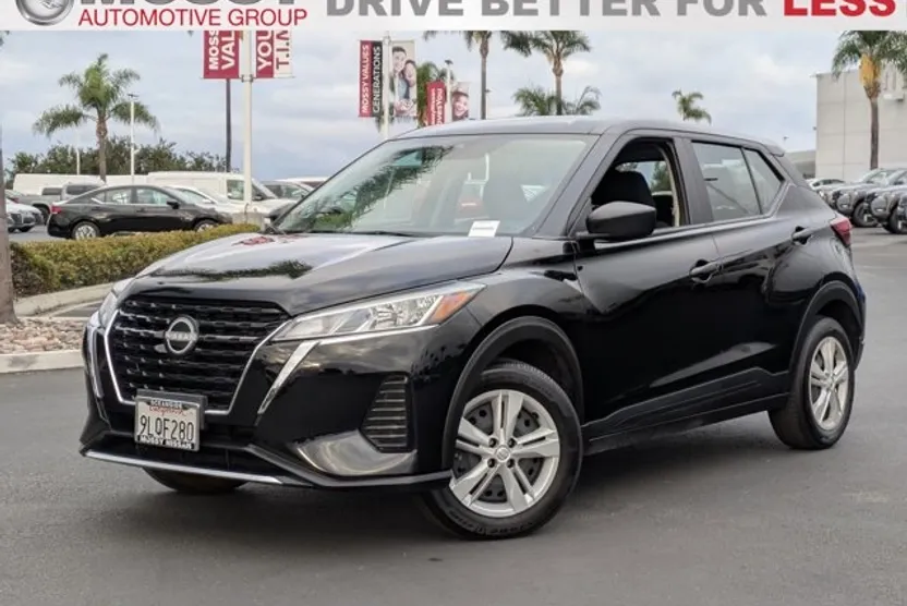 2024 Nissan Kicks S photo 1