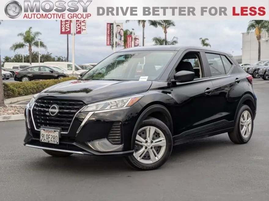 2024 Nissan Kicks S photo 1