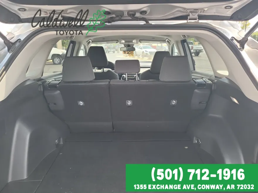 2024 Toyota RAV4 XLE photo 1