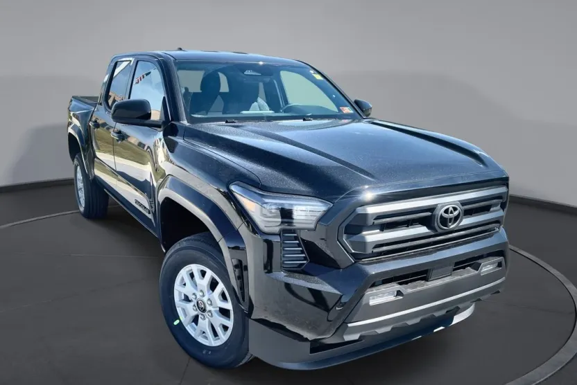 2025 Toyota Tacoma SR5 4x4 Double Cab photo 1
