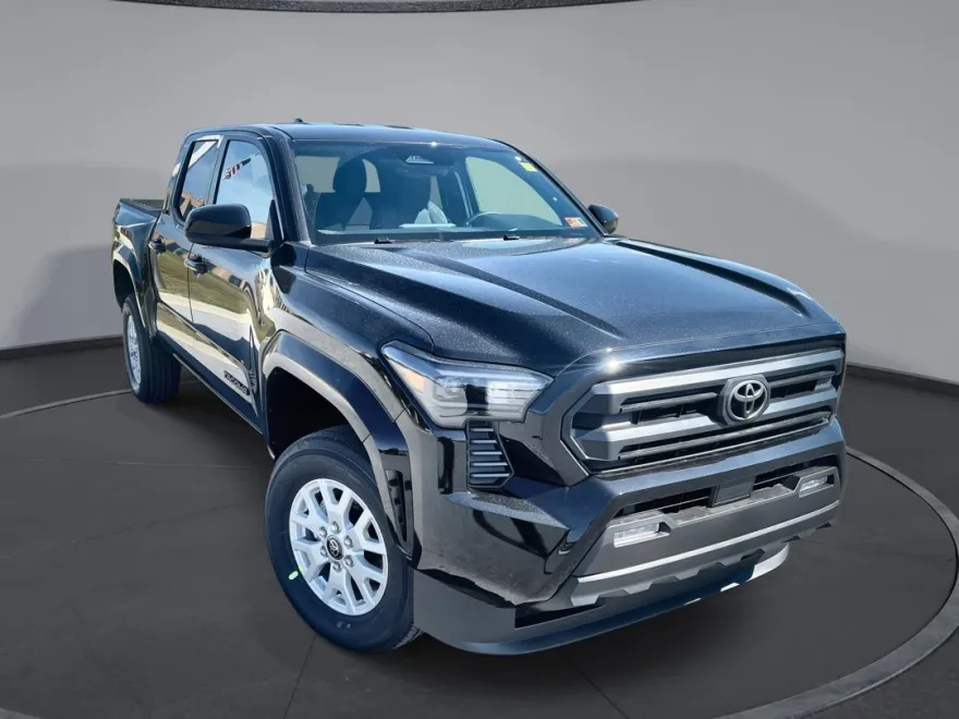 2025 Toyota Tacoma SR5 4x4 Double Cab photo 1