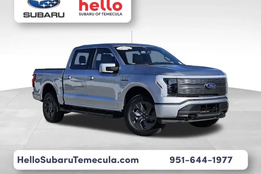 2022 Ford F-150 Lightning Lariat photo 1
