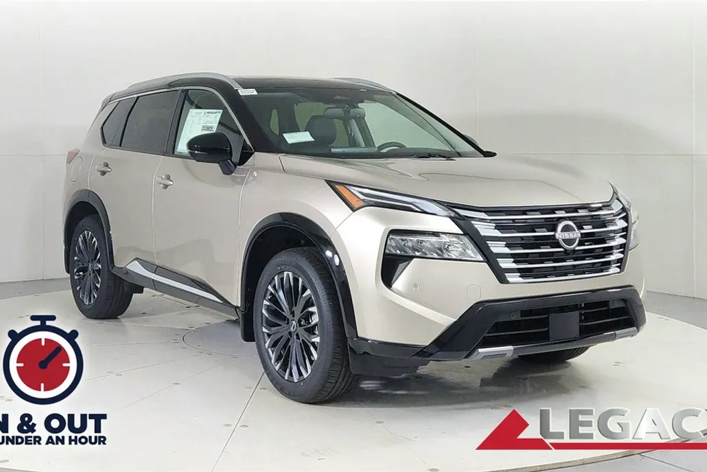 2026 Nissan Rogue Platinum photo 1
