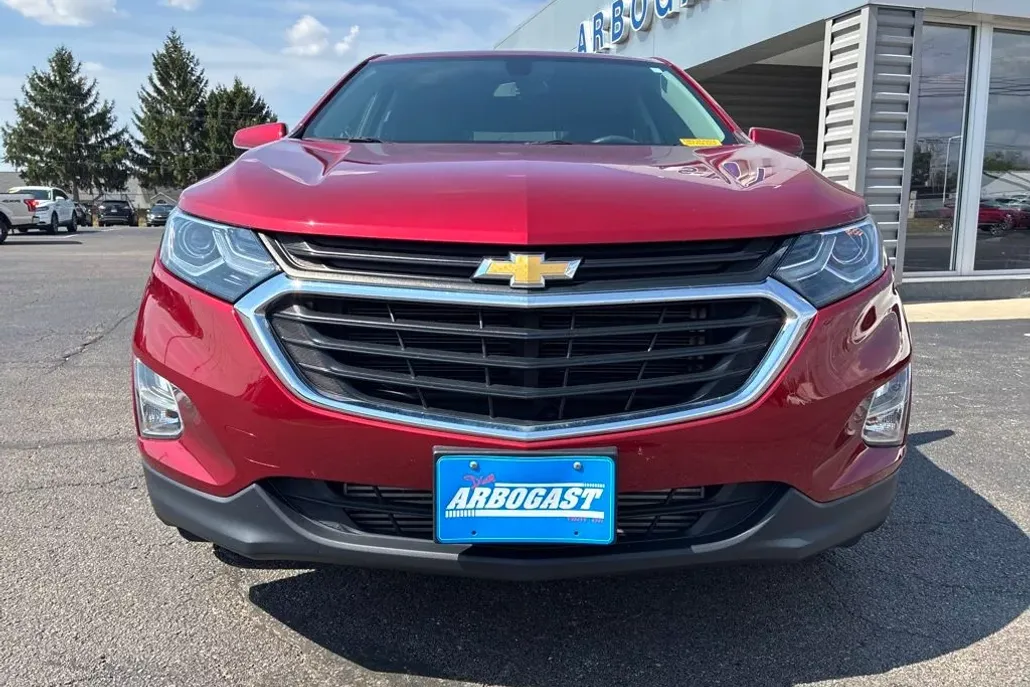 2019 Chevrolet Equinox LT photo 1