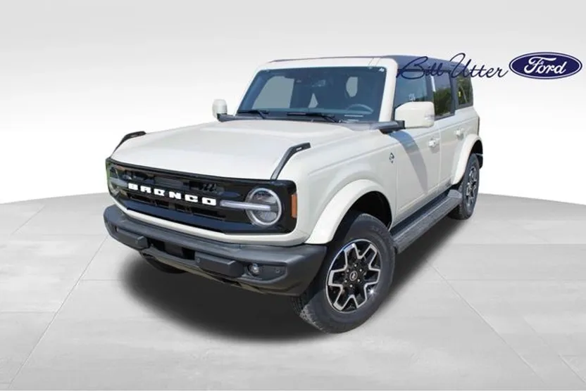 2025 Ford Bronco Outer Banks photo 1