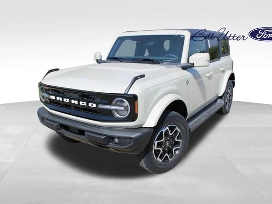 2025 Ford Bronco Outer Banks photo 1