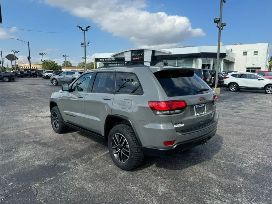 2020 Jeep Grand Cherokee Trailhawk photo 1