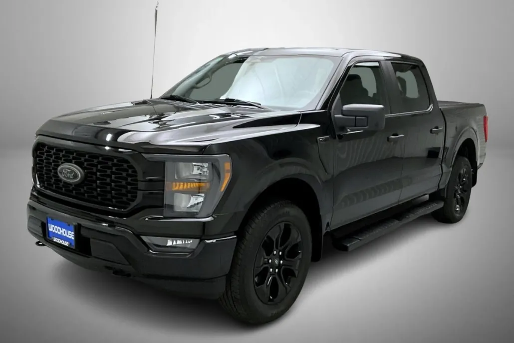 2023 Ford F-150 XL photo 1