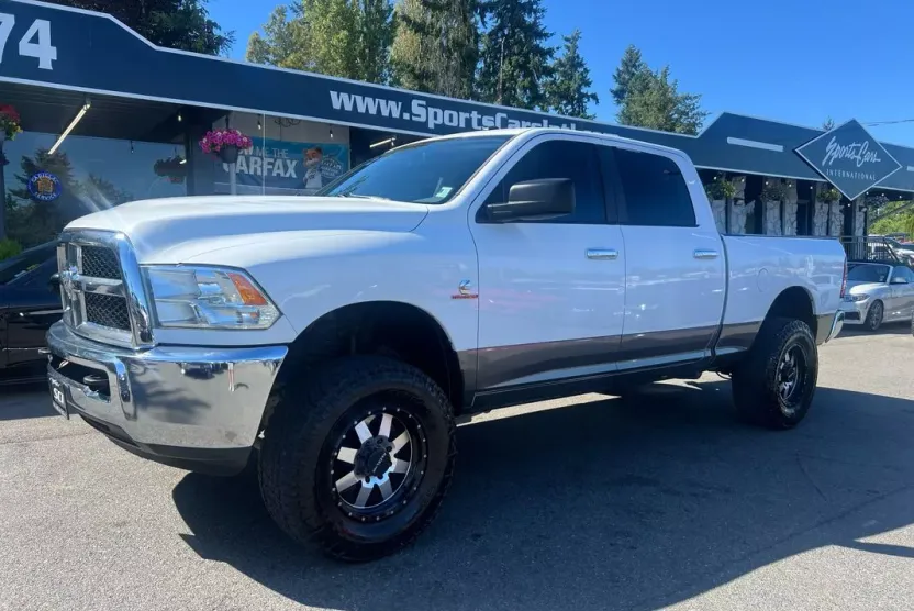 2015 Ram 2500 SLT photo 1
