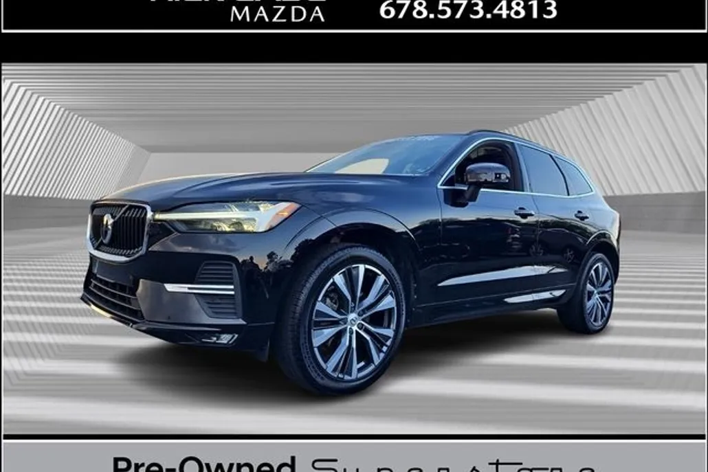 2022 Volvo XC60 B5 Momentum photo 1