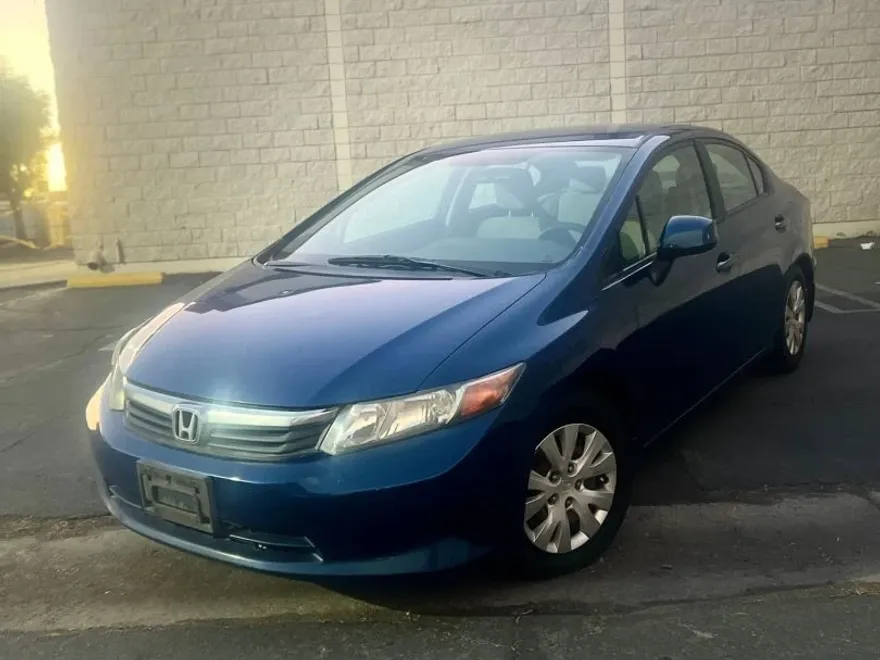 2012 Honda Civic LX photo 1