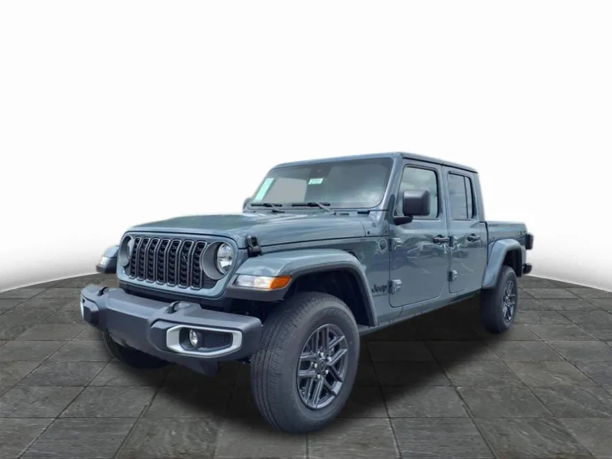 2025 Jeep Gladiator Sport S photo 1