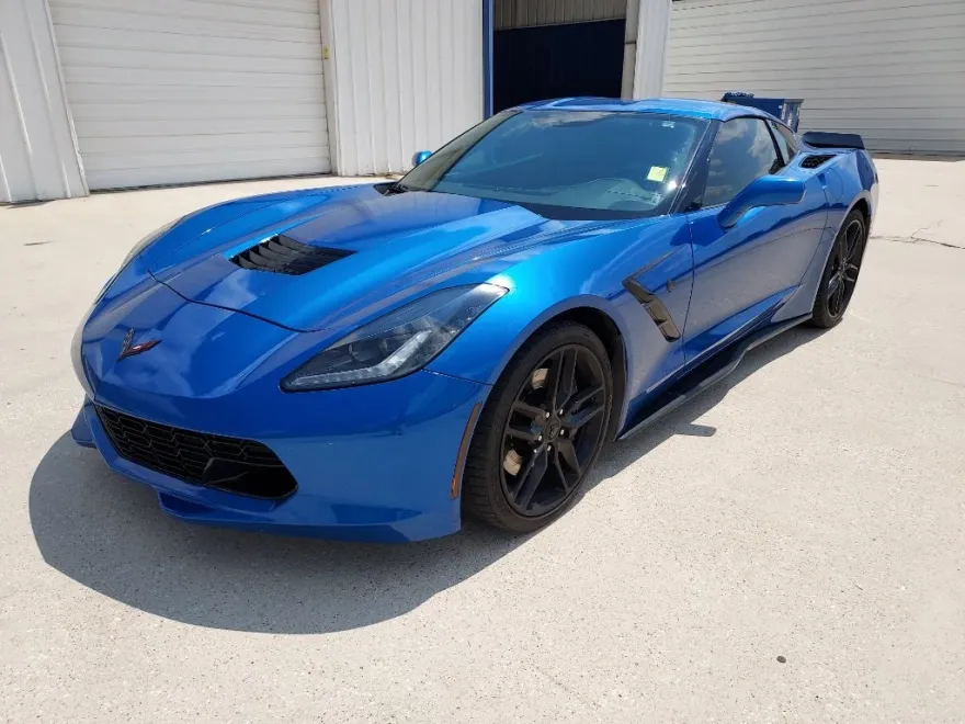 2016 Chevrolet Corvette Stingray Z51 1LT photo 1