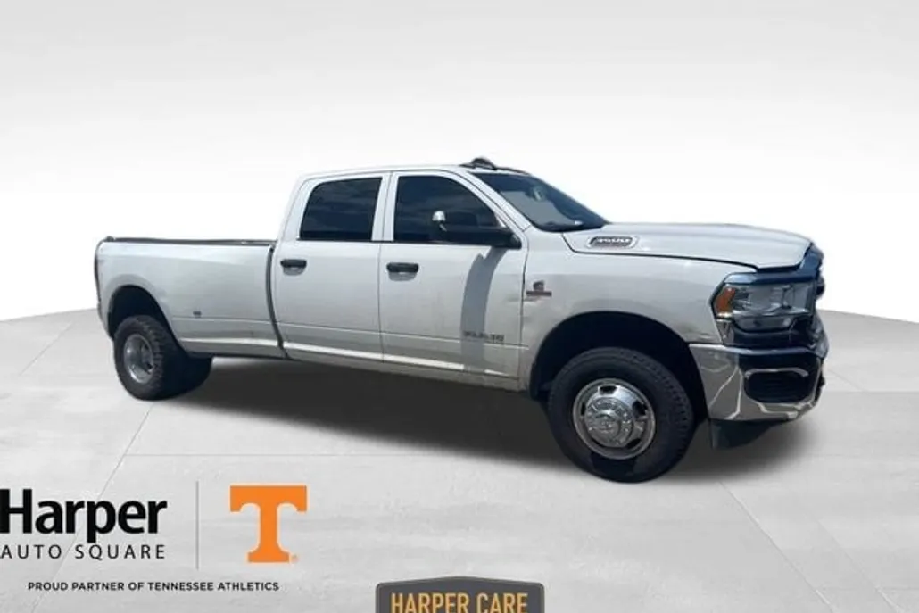 2022 Ram 3500 Tradesman photo 1