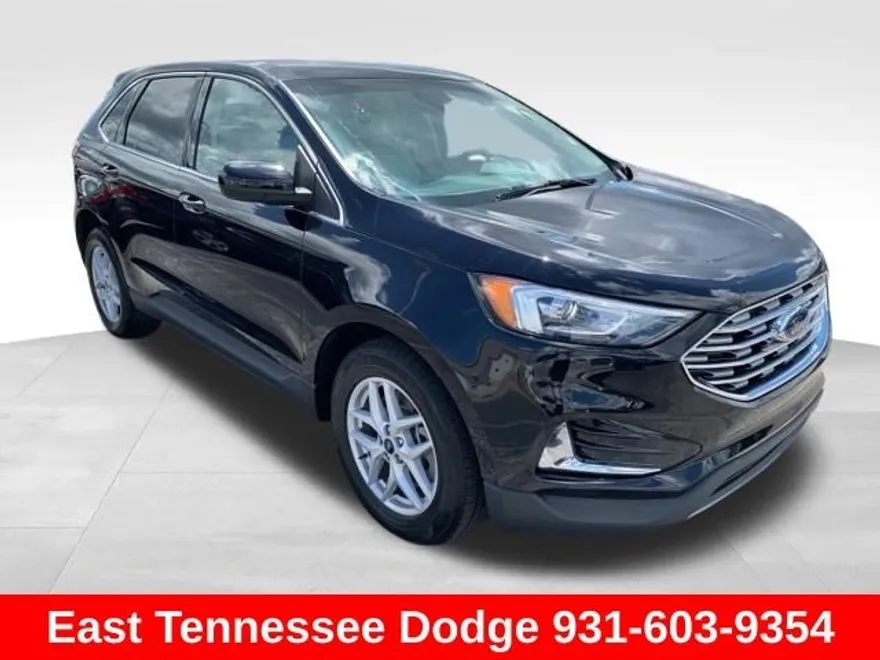 2022 Ford Edge SEL photo 1