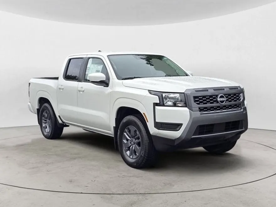 2025 Nissan Frontier SV photo 1