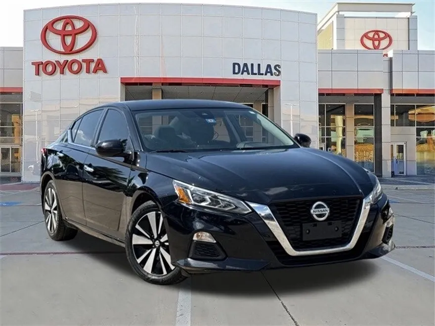 2022 Nissan Altima 2.5 SV photo 1