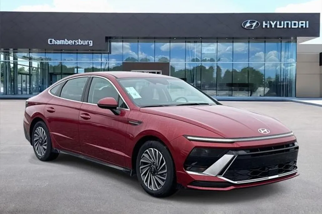 2025 Hyundai Sonata Hybrid SEL photo 1
