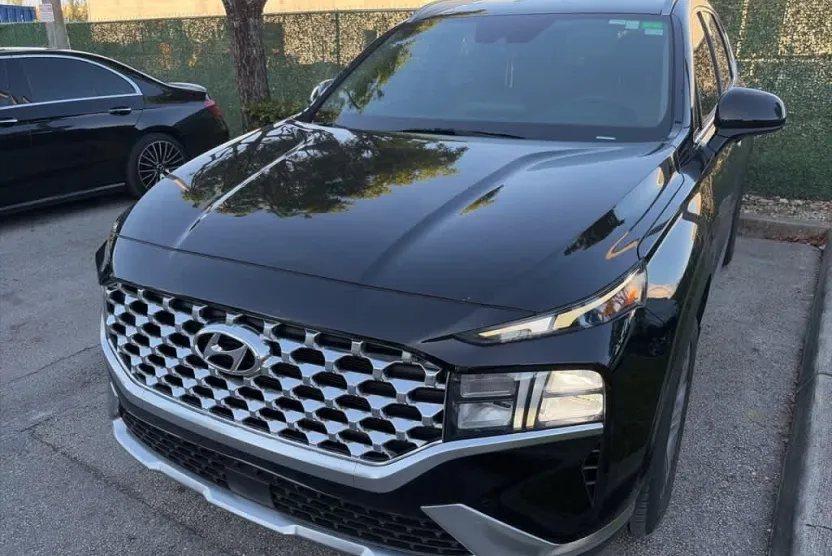 2022 Hyundai Santa Fe SEL photo 1