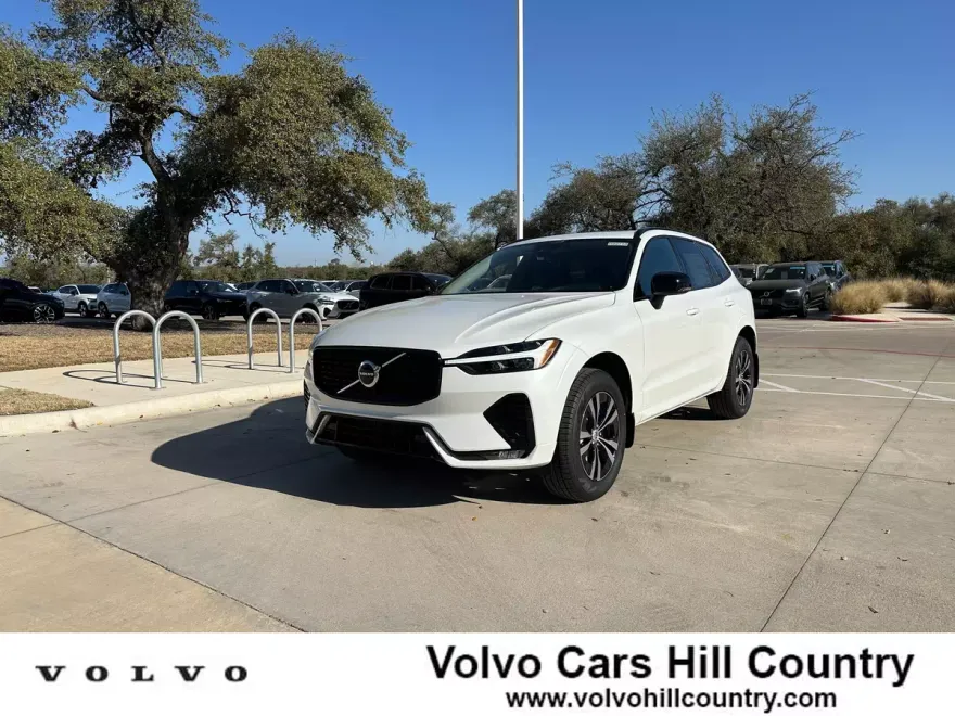 2025 Volvo XC60 B5 Core photo 1