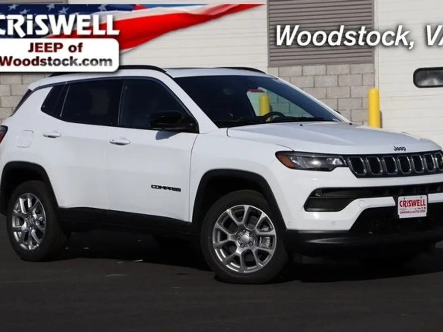 2024 Jeep Compass Latitude Lux photo 1