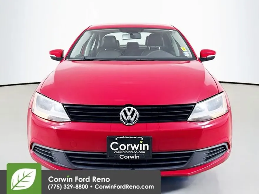 2014 Volkswagen Jetta 1.8T SE photo 1
