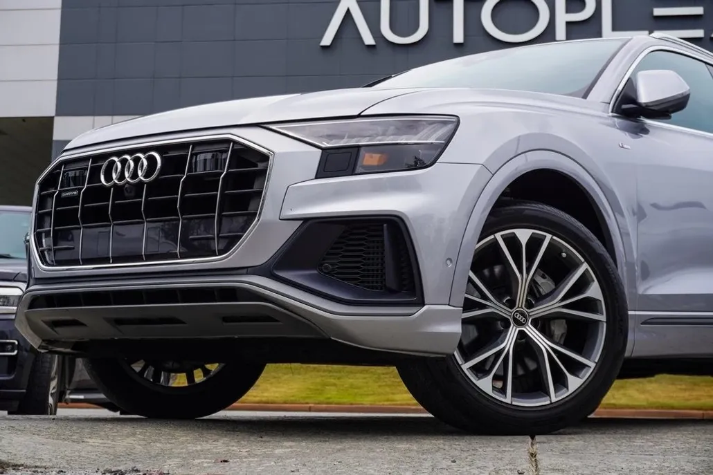 2021 Audi Q8 55 Premium Plus photo 1