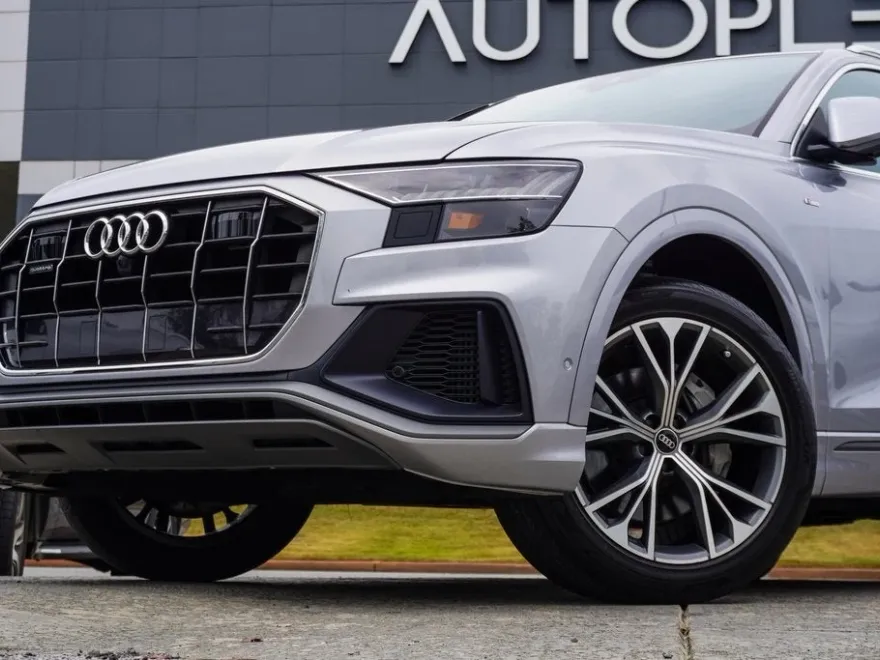 2021 Audi Q8 55 Premium Plus photo 1