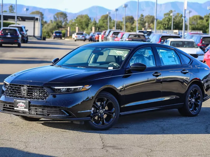 2025 Honda Accord SE photo 1