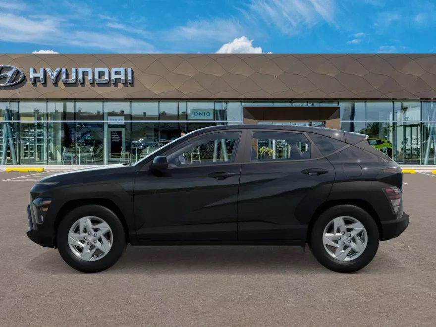 2026 Hyundai Kona SE photo 1