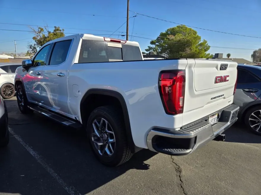 2023 Gmc Sierra SLT photo 1