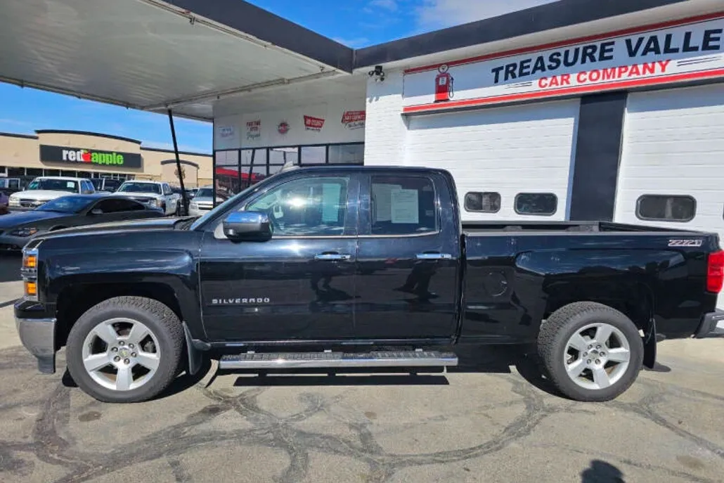 2015 Chevrolet Silverado 1500 LS photo 1
