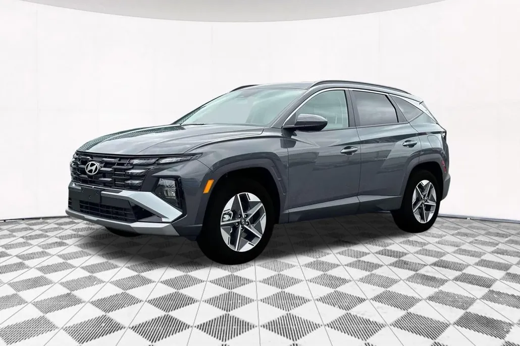 2025 Hyundai Tucson SEL photo 1